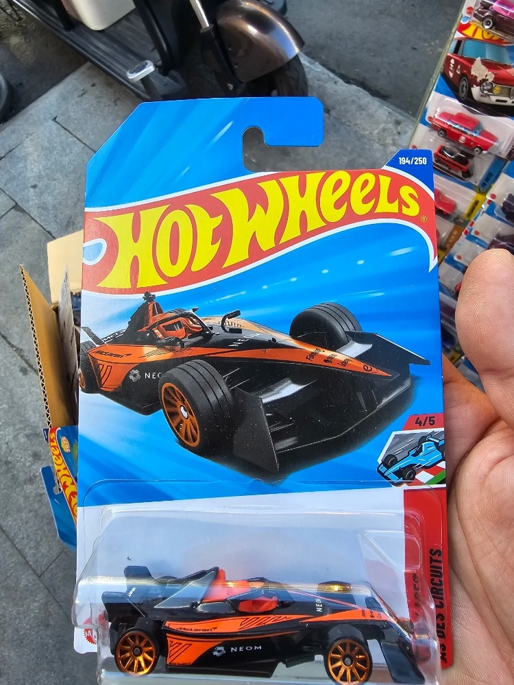 New Hot Wheels 2025 N Case, Po - Hot Wheels Car Mainline review and price